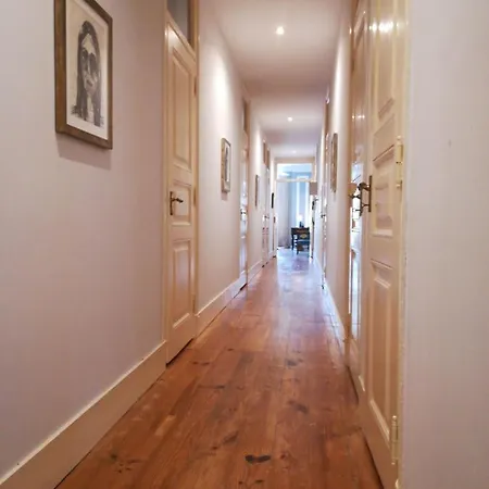 Gallery Avenue *